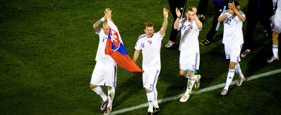 Seleo da Eslovquia comemora a classificao para as Oitavas de Final da Copa do Mundo de Futebol de 2010 na frica do Sul - Foto: Marcelo Druck