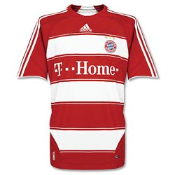 Uniforme 1 do Bayern Mnchen - Temporada 2007/2008