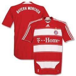 Uniforme 1 do Bayern Mnchen - Temporada 2008/2009