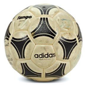 Adidas Tango Durlast - Bola Oficial da Copa do Mundo de 1978 na Argentina