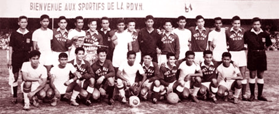 Seleo nacional de futebol maculino do Vietn do Norte em 1966 - Foto: Nguyen Bang Sang