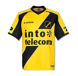 Uniforme 1 do NAC Breda - Temporada 2012/2013